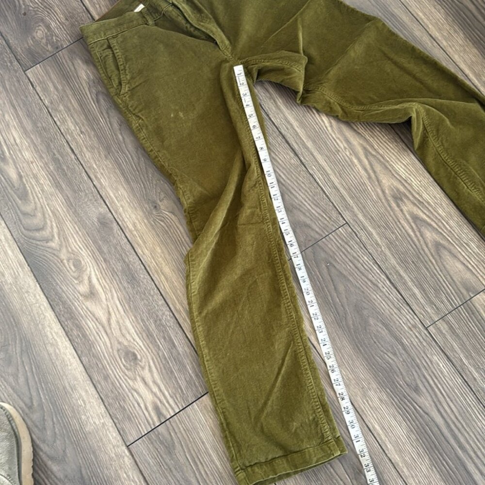 Authentic Chino Cord Relaxed Pant size 30 in olive green - Picture 3 of 6